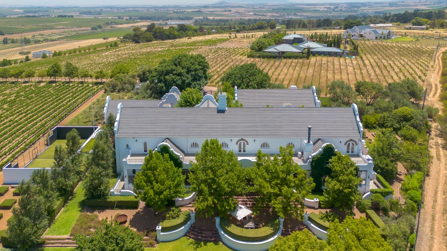 4 Bedroom Property for Sale in Devonvallei Western Cape